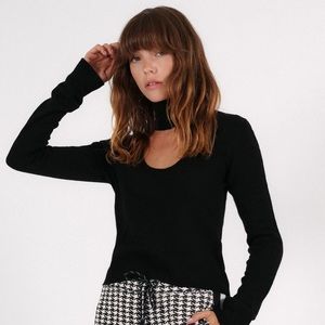 Pam & Gela turtleneck choker cutout neck cashmere sweater NWOT